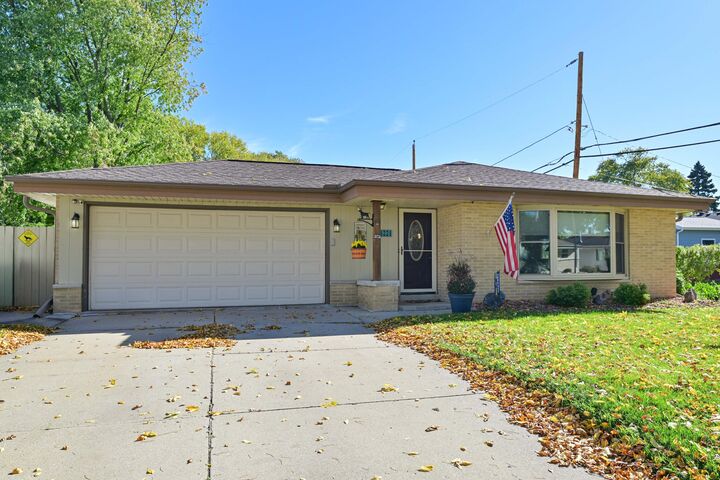 6228 S 26th St  Milwaukee WI 53221 photo