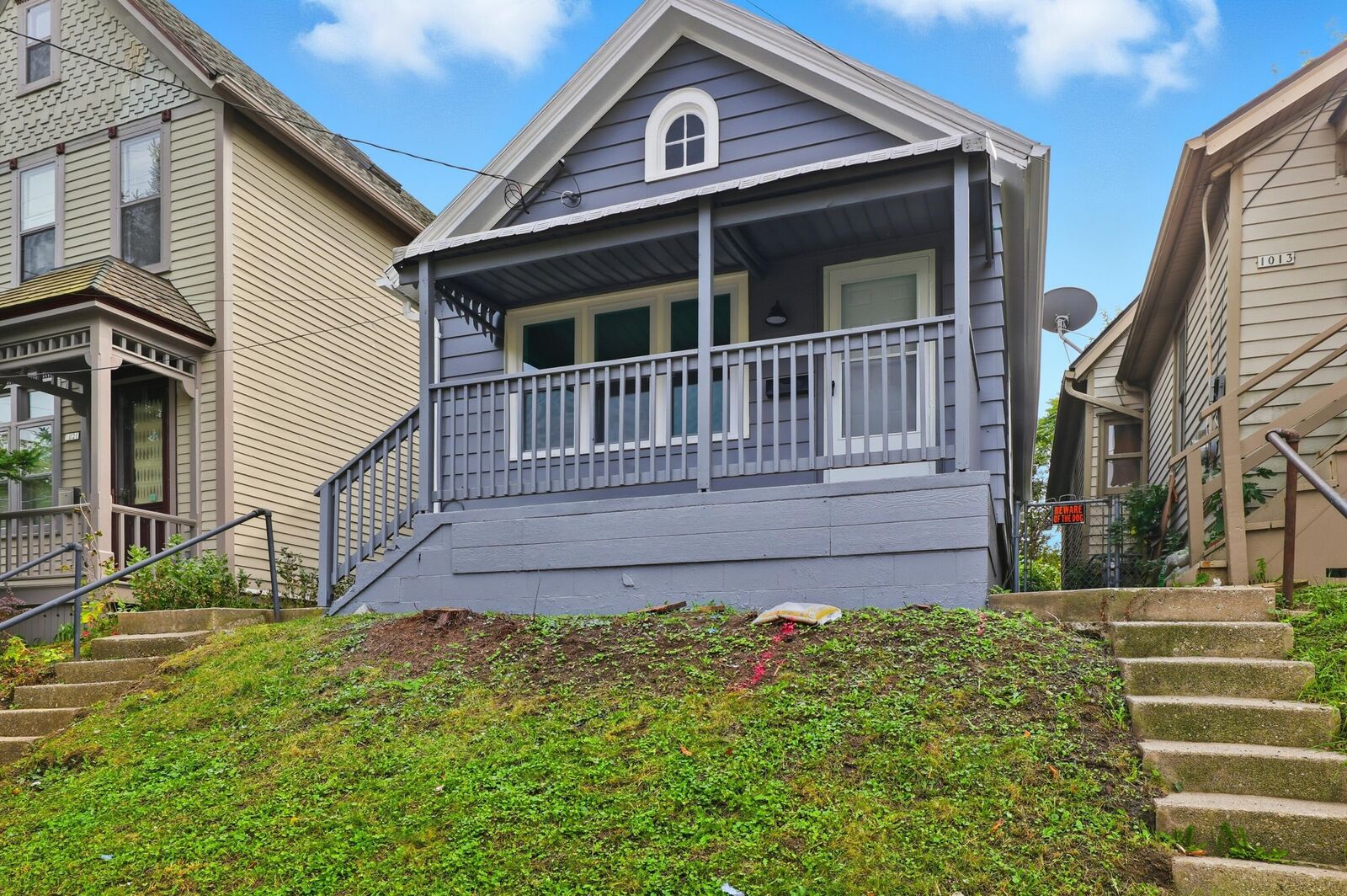 Property Photo:  1017 E Pearson St  WI 53202