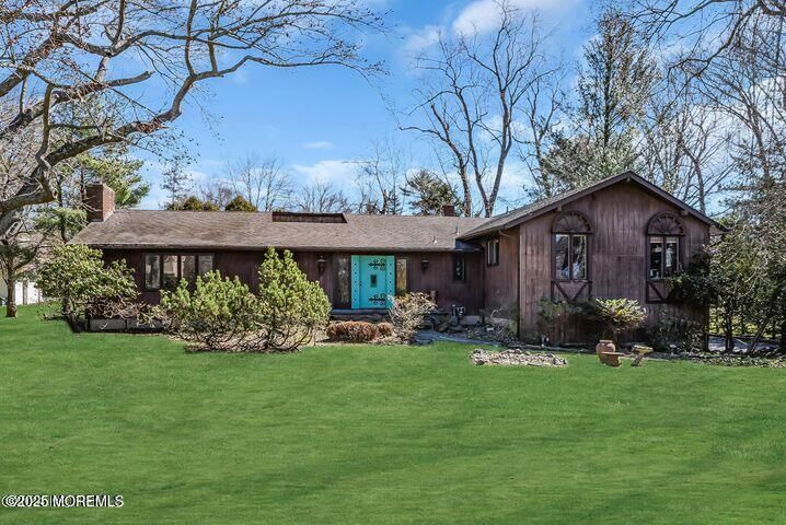 Property Photo:  6 Surrey Lane  NJ 07712