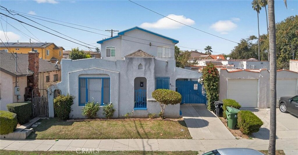 Property Photo:  8463 S Halldale  CA 90047