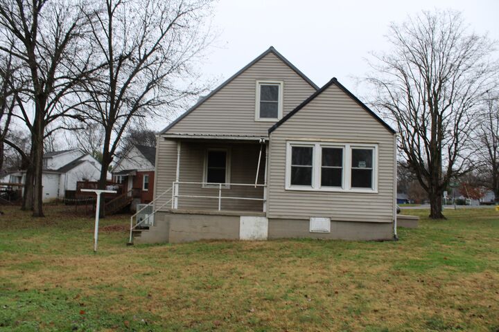 Property Photo: 508 Lewis Ave TN 37160