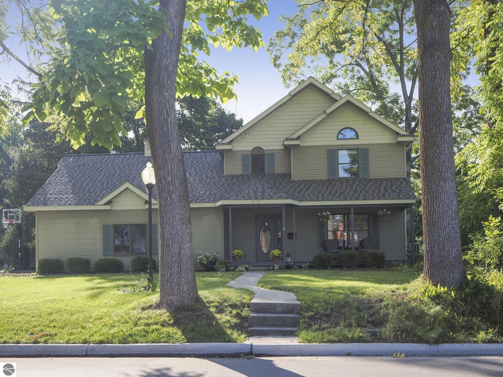 Property Photo:  417 N Madison  MI 49684