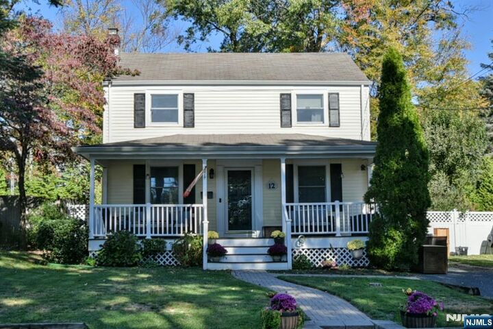 Property Photo:  12 Hudson Avenue  NJ 07463 