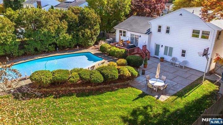 Property Photo:  190 Meadowbrook Avenue  NJ 07465