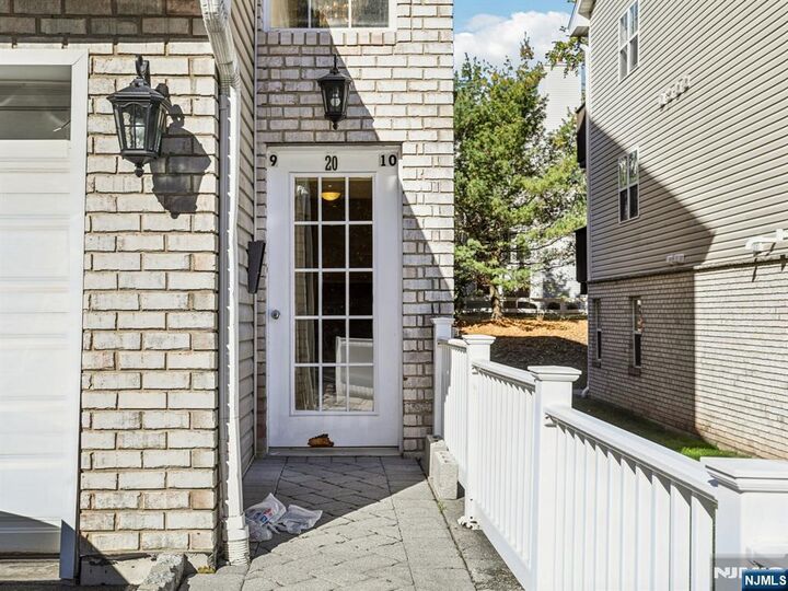 Property Photo:  20 Mountain Avenue 9  NJ 07501