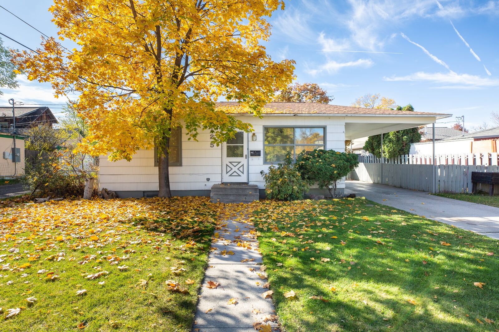 Property Photo:  125 W Franklin Street  MT 59801