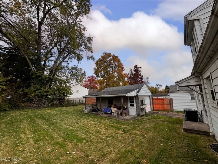 Property Photo:  126 S Edgehill Avenue  OH 44515