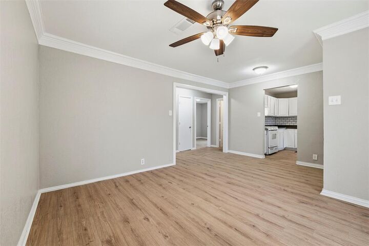 Property Photo: 1110 17th Street TX 75050