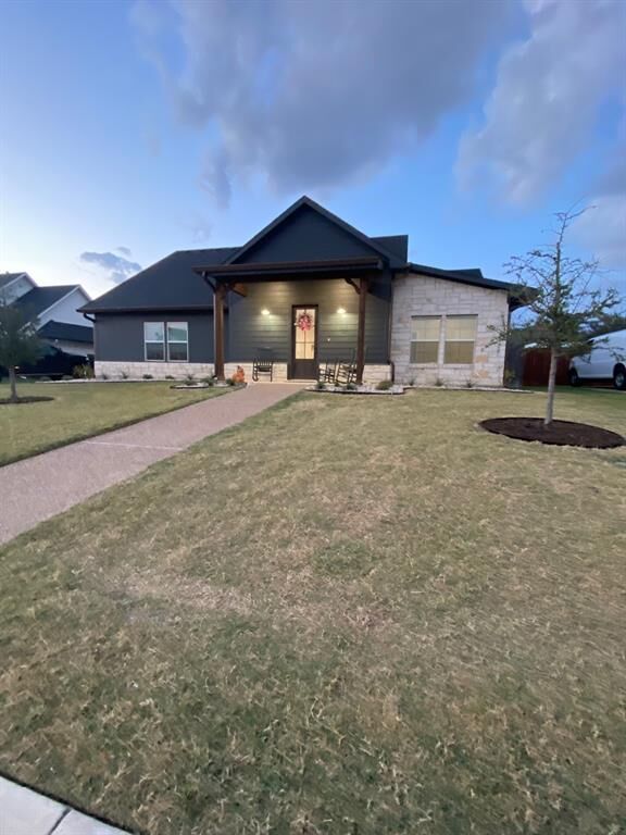 Property Photo: 913 Day Star Drive TX 76643