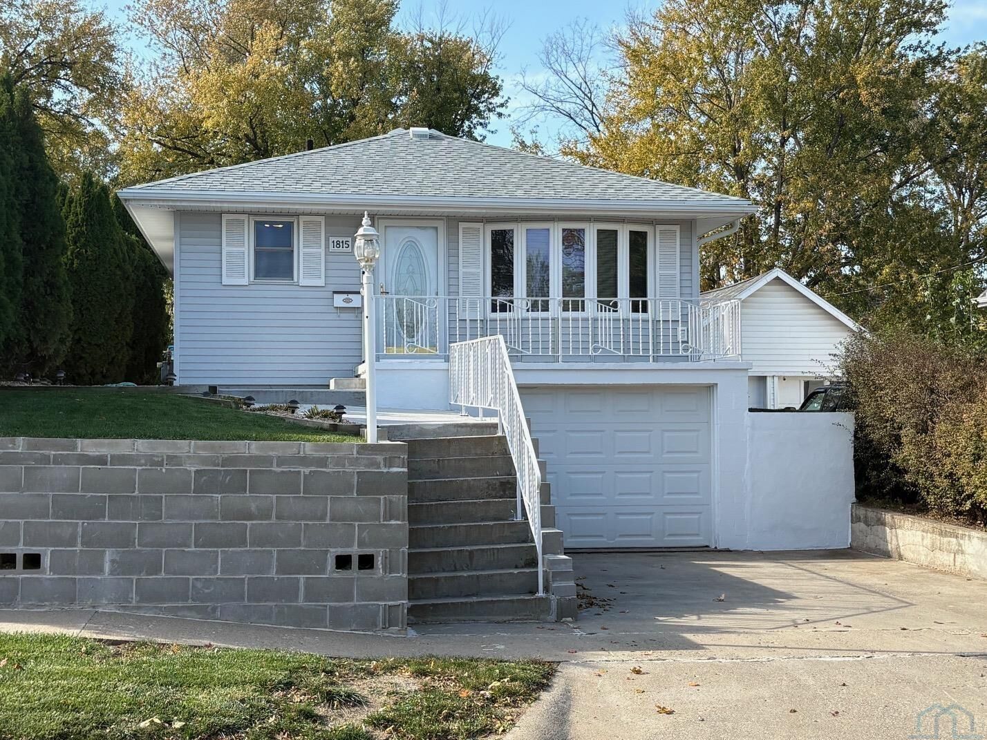 Property Photo:  1815 S. Lemon  IA 51106 