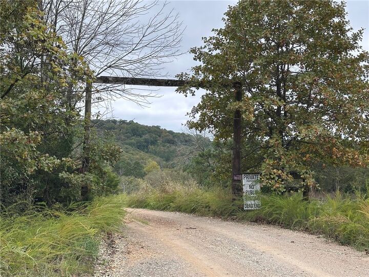 Property Photo:  Mc 8012  AR 72687 