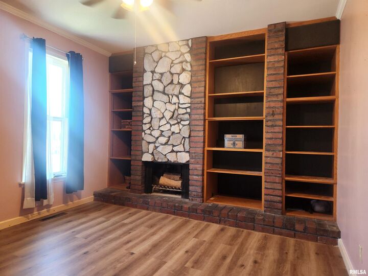 Property Photo:  307 S Main Street  IL 62274 