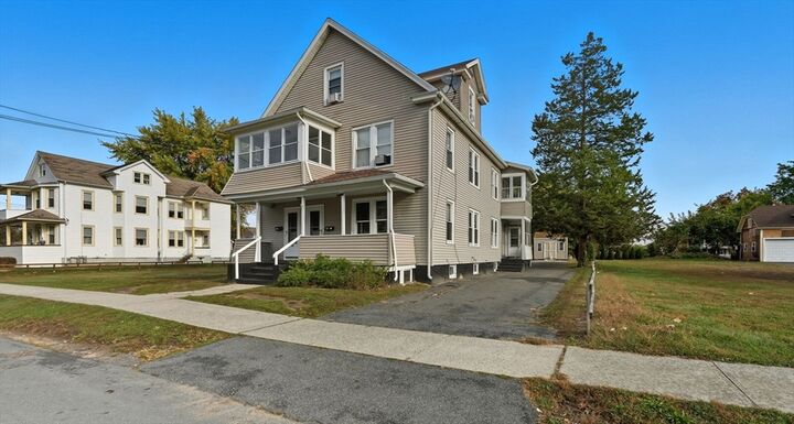 Property Photo:  86 York St  MA 01089