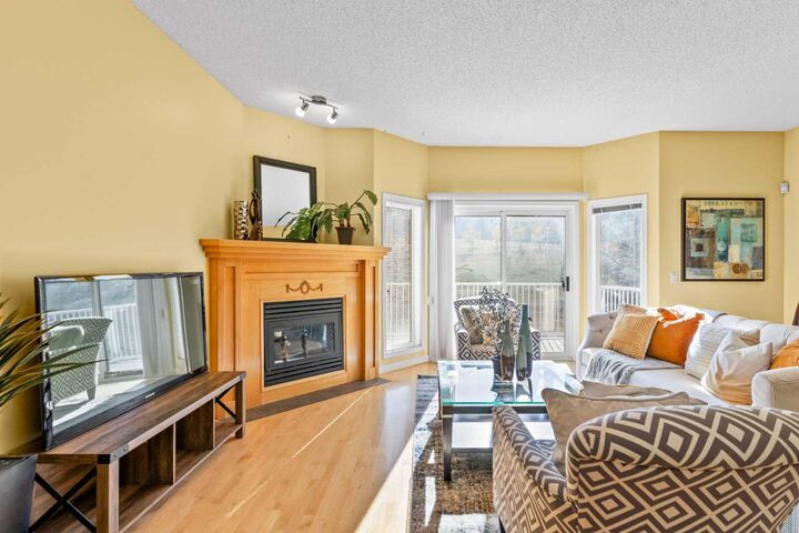 Photo de la propriété:  147 Hampstead Green NW  AB T3A 6H1