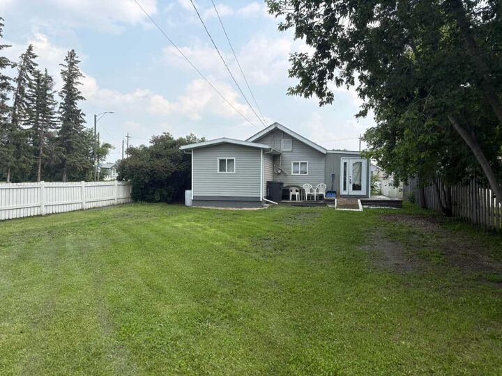 Property Photo: 5140 48 Street AB T0B 2W0