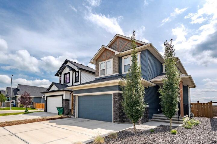 2148 Ravensdun Crescent SE  Airdrie AB T4A 3K3 photo
