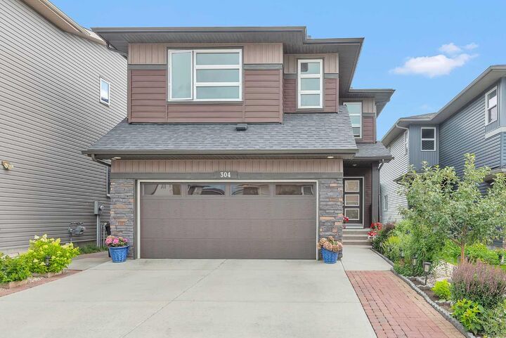 304 Corner Meadows Manor NE  Calgary AB T3N 1J7 photo