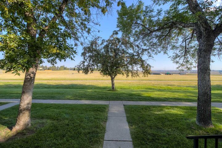 Property Photo:  115 Lafayette Boulevard W 17  AB T1K 4B9 