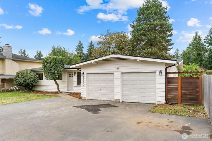 Property Photo:  29211  33rd Avenue S  WA 98001 