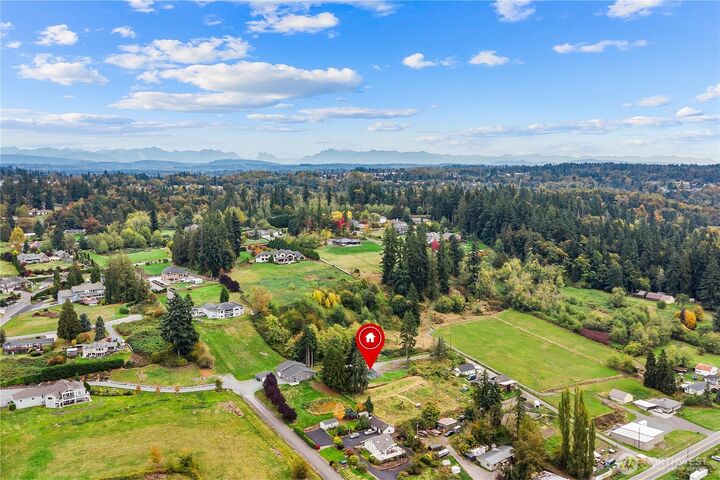 Property Photo:  2215  Sunnyside Boulevard  WA 98258