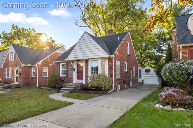Property Photo:  23251 Hollander Street  MI 48128