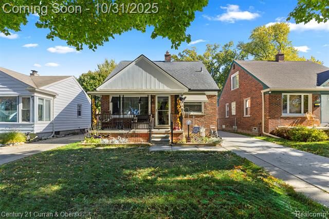 Property Photo:  3625 Katherine Street  MI 48124 