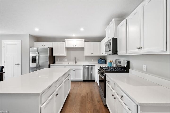 Property Photo: 101 Kini Ln VA 23432