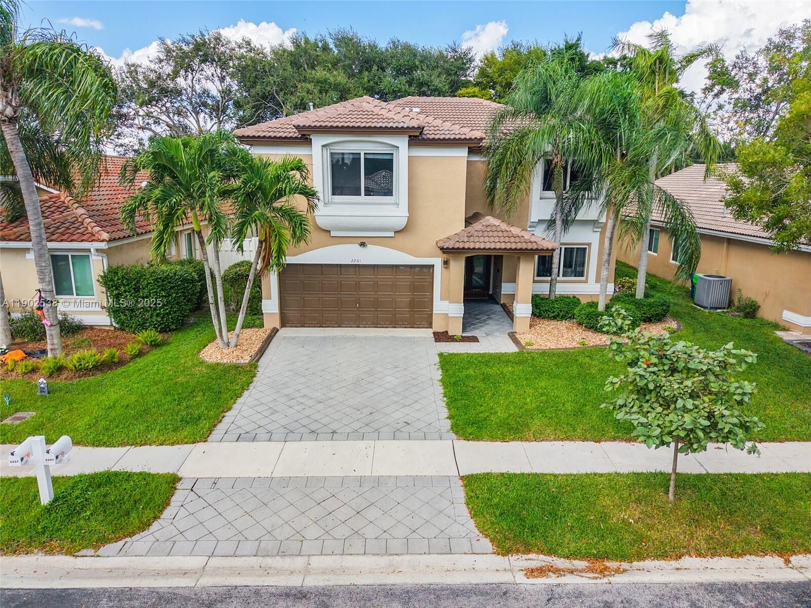 Property Photo:  2261 NW 139th Ave  FL 33323