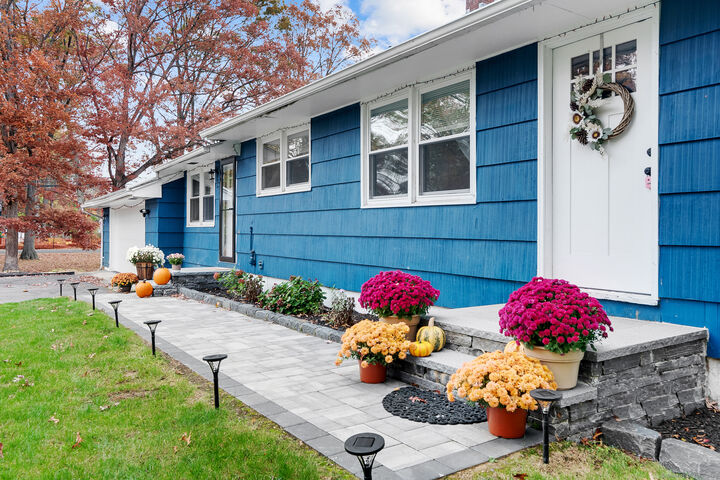 Property Photo: 1 Susan Lane CT 06473