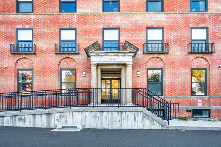 Property Photo:  170 Ridge Road 304  CT 06109 