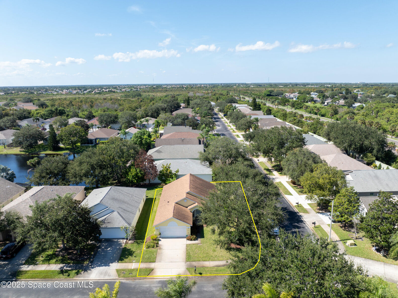 Property Photo:  3401 Deer Lakes Drive  FL 32940