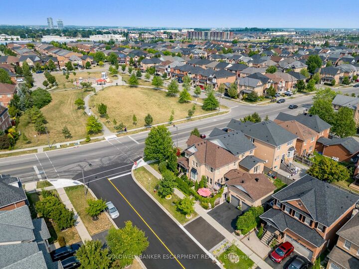 Property Photo:  256 Landsborough Avenue  ON L9T 0T4 