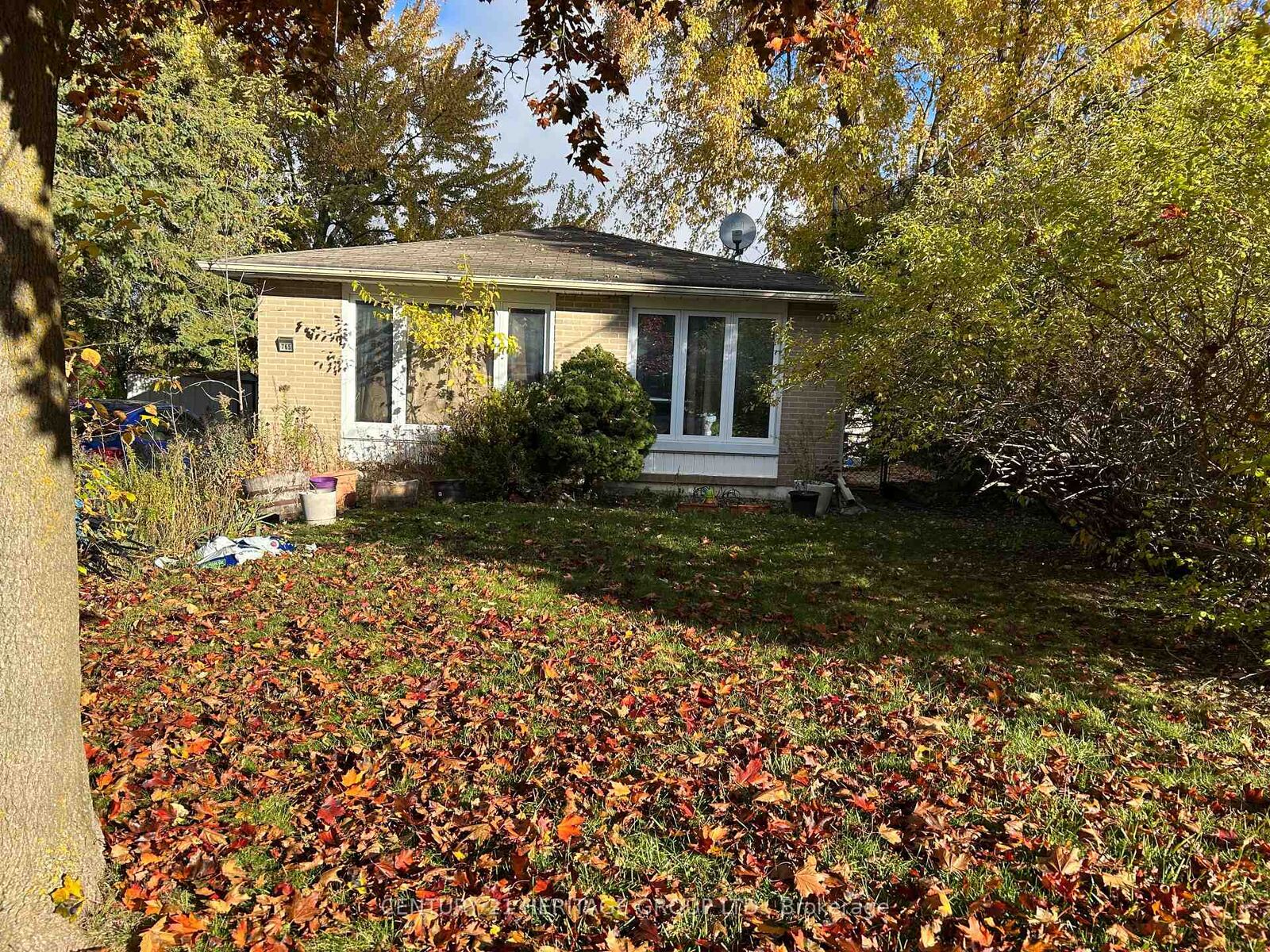 Photo de la propriété:  765 Greenfield Crescent Main  ON L3Y 3B2