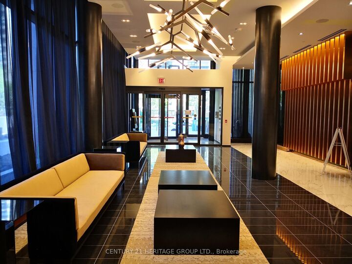 Property Photo:  101 Erskine Avenue 1008  ON M4P 1Y5