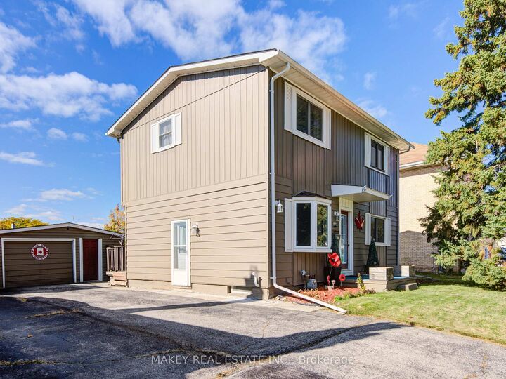 Property Photo:  202 Norwich Avenue  ON N4S 3V6