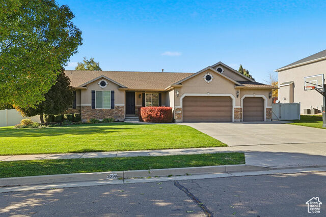 Property Photo:  2290 S 200 E  UT 84037
