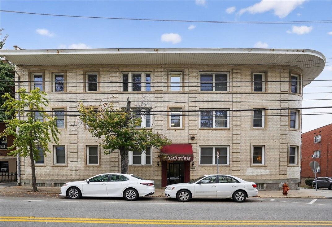 Property Photo:  5523 Ellsworth Ave 6C  PA 15232 