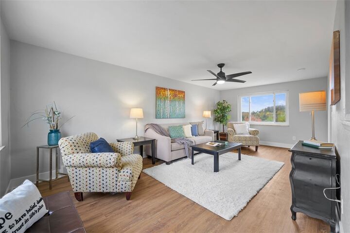 Property Photo:  1120 Portsmouth Dr  PA 15133