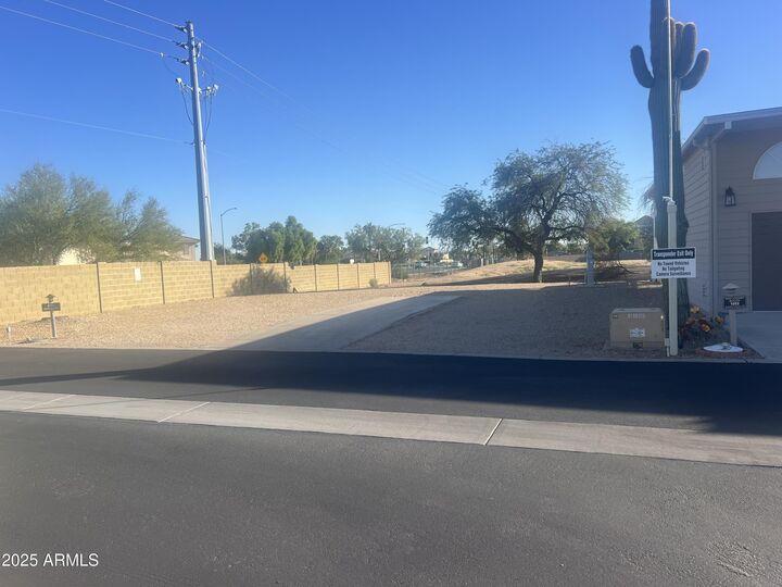 Property Photo:  17200 W Bell Road 1051  AZ 85374 