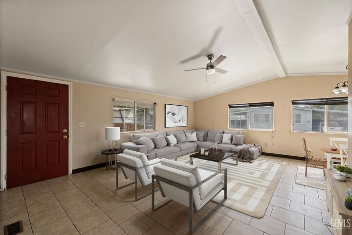Property Photo:  1301 Taft Highway 91  CA 93307 