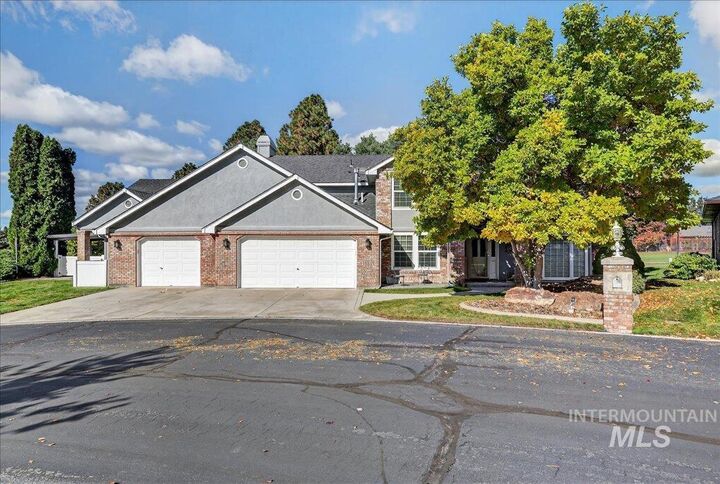 Property Photo: 898 N Nicklaus Lane ID 83616