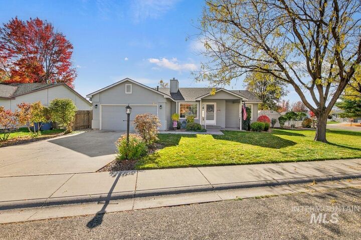 893 E Cembra St  Eagle ID 83616 photo