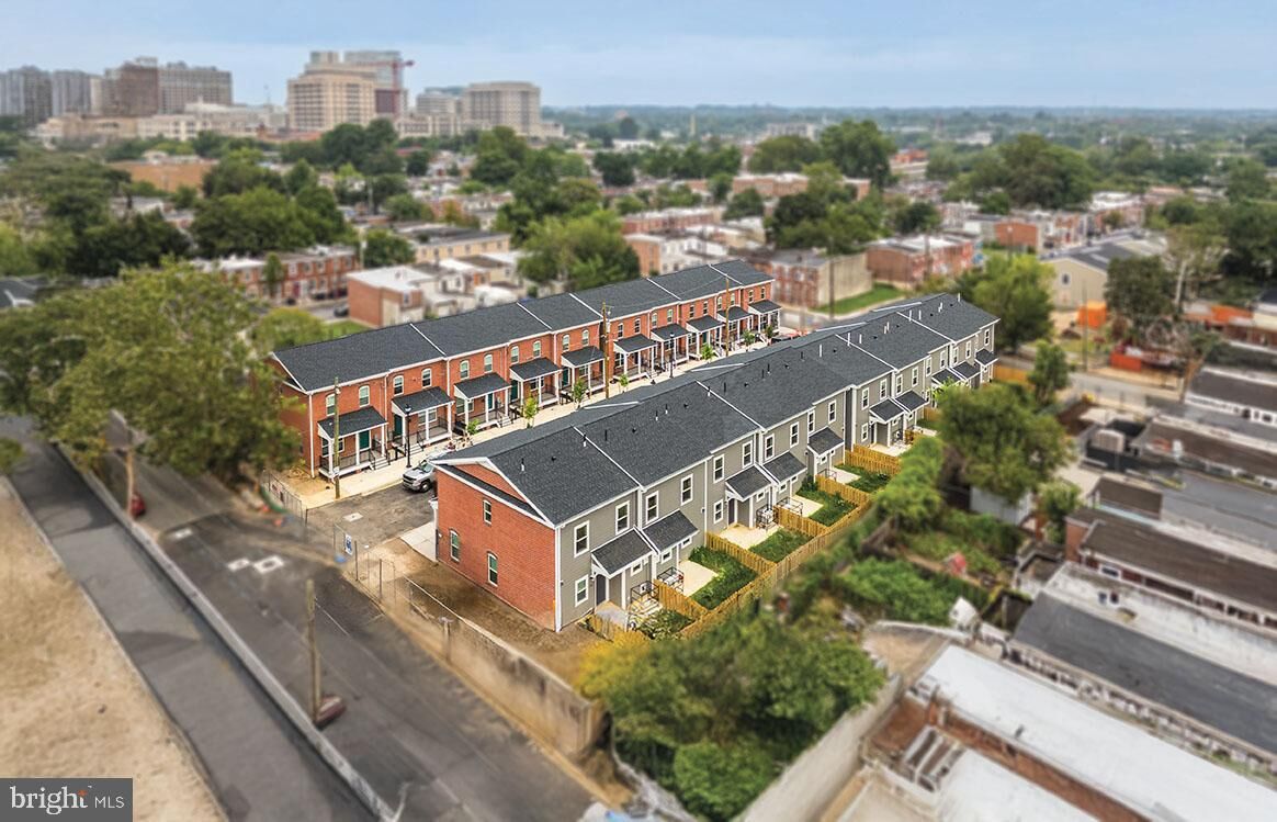 Property Photo:  837 Bennett Street  DE 19801 