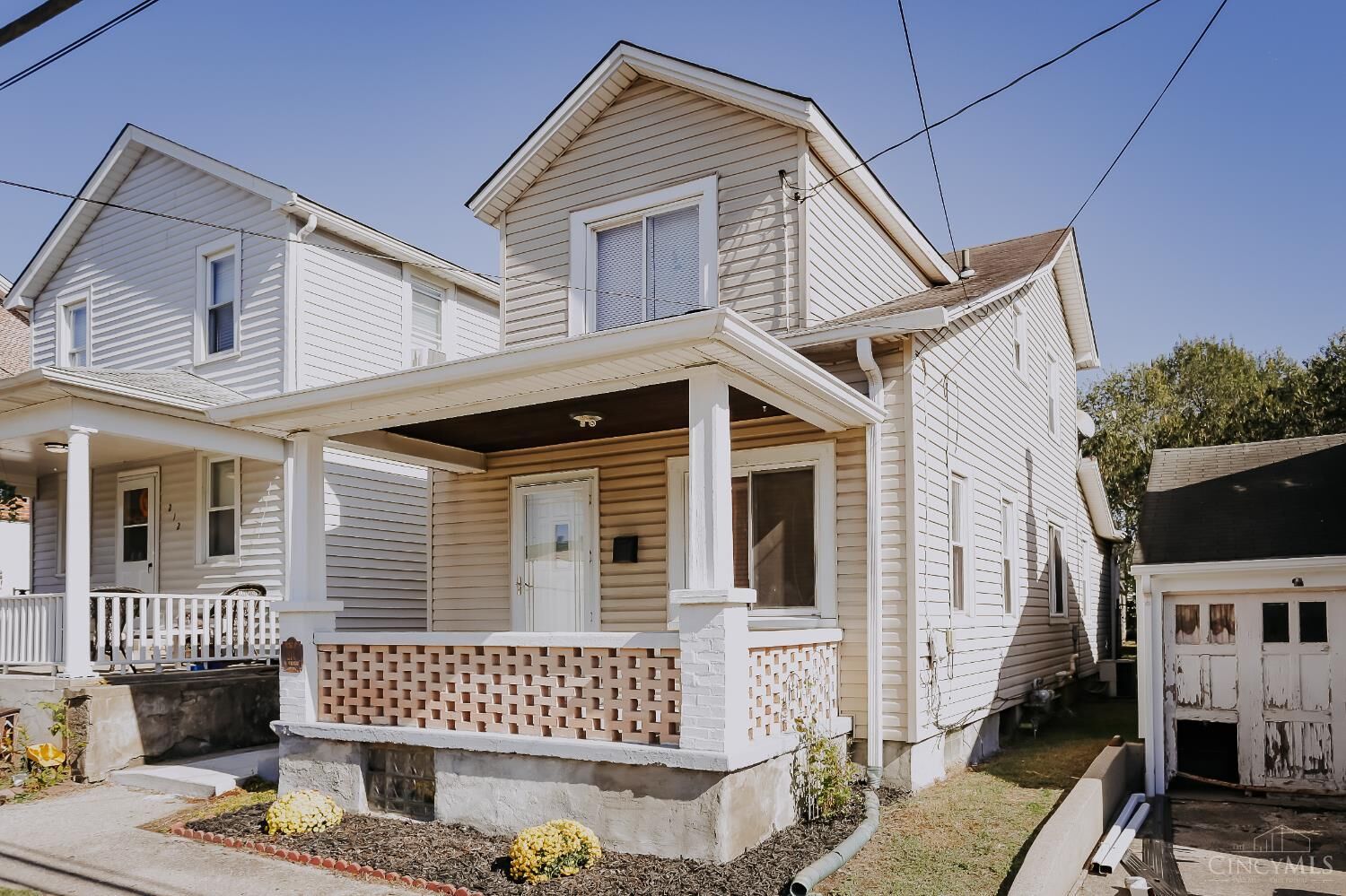 Property Photo:  214 S Walnut Street  OH 45030 