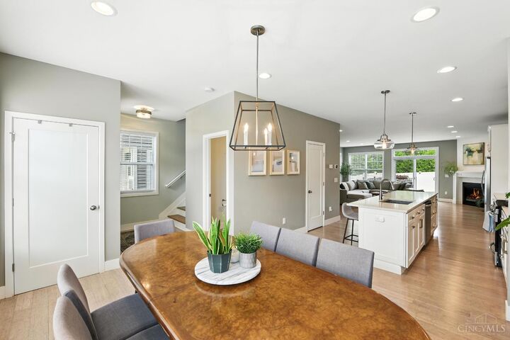 Property Photo:  3048 Lavinia Avenue  OH 45208