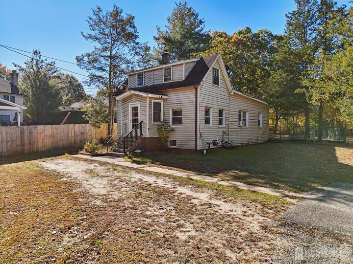 5 Claytons Lane  Manalapan NJ 07726 photo