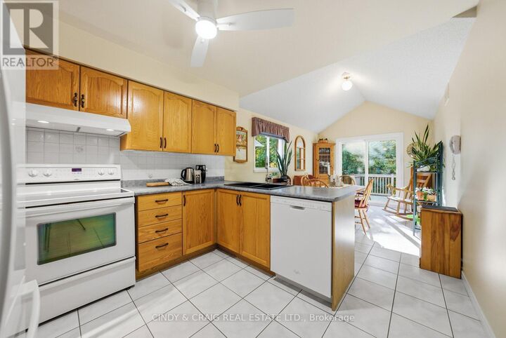 Property Photo: 318 Sandringham Drive ON L1E 3A7