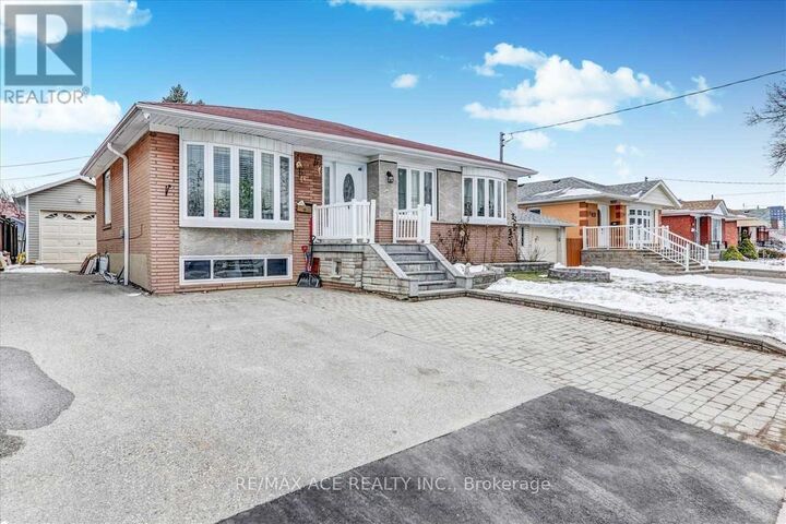 Property Photo: 50 Gully Drive Bsmt ON M1K 4W4