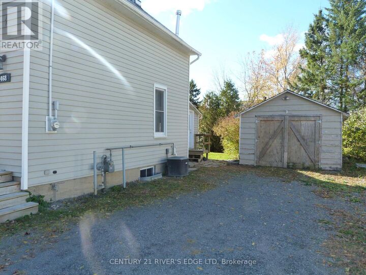 Property Photo:  468 Gladstone Street North  ON K0C 2K0