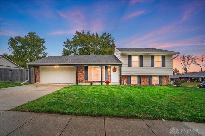 100 Cedar Hill Lane  Springboro OH 45066 photo